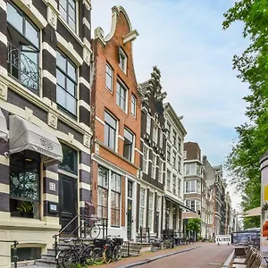 Tiny Attic On The Herengracht, Private Amsterdam