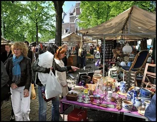 Homestay Design Room In Old Center Amsterdam Netherlands